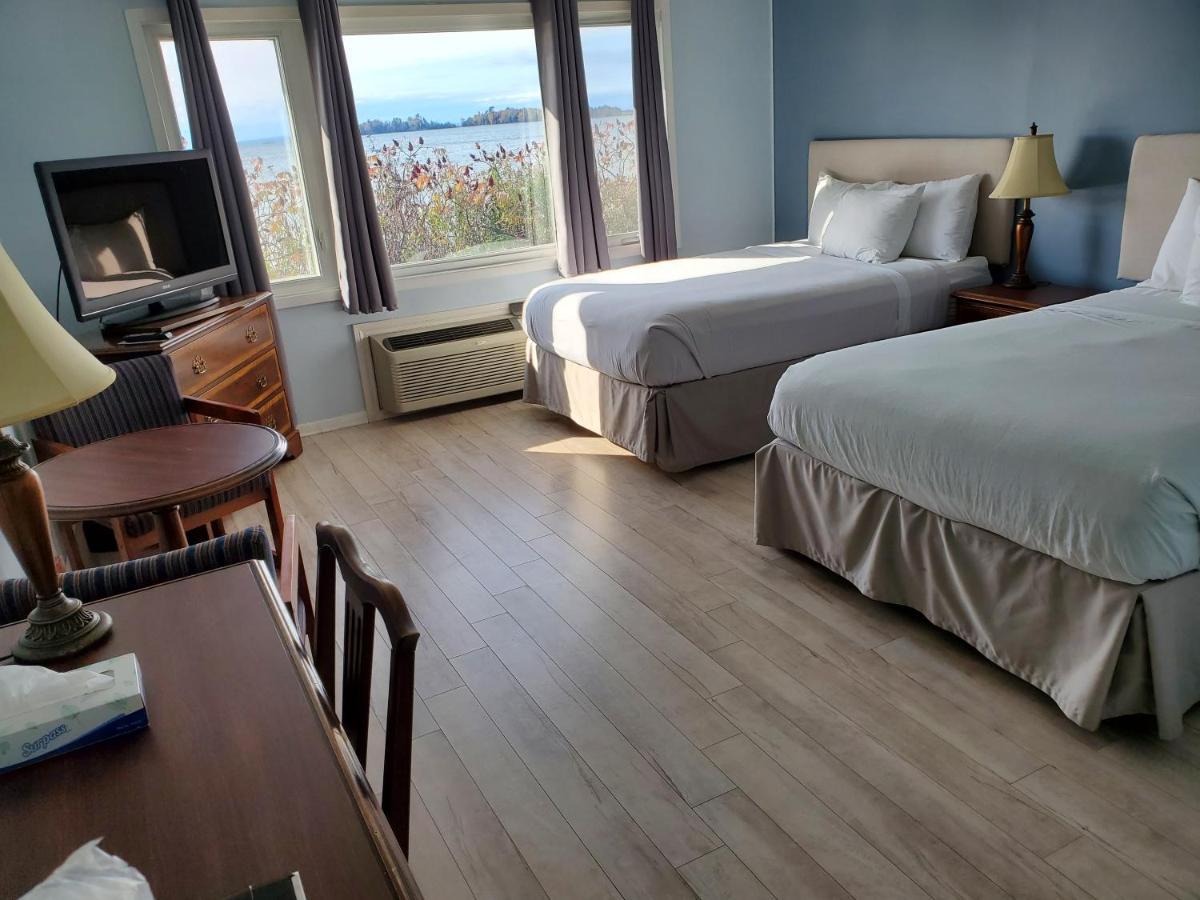 Carolyn Beach Inn Thessalon Extérieur photo