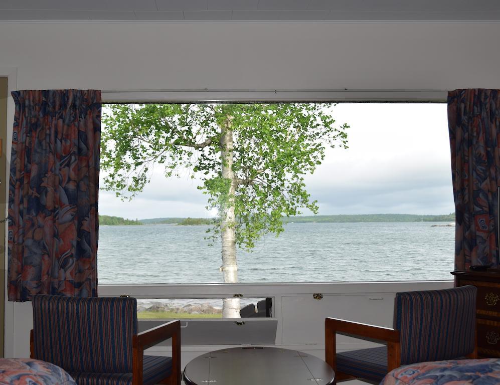 Carolyn Beach Inn Thessalon Extérieur photo
