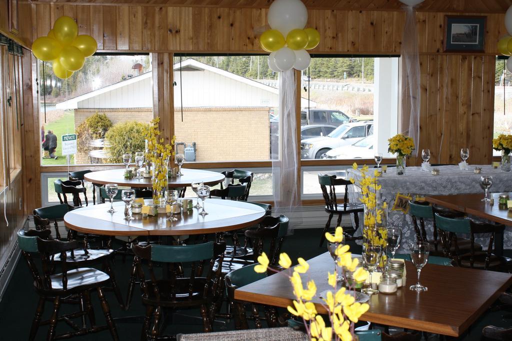 Carolyn Beach Inn Thessalon Extérieur photo